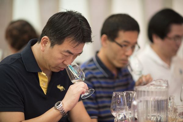 洛阳烟酒回收之品酒 洛阳烟酒回收之品酒